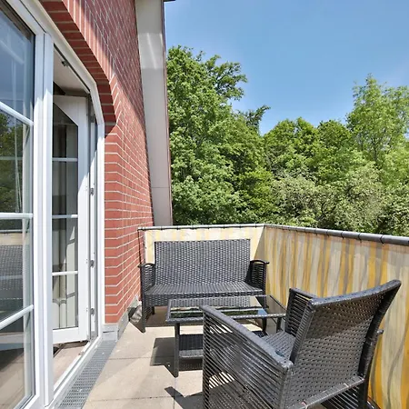 Am Rosenhain 14 4 アパート